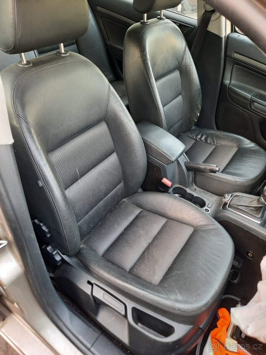 Sada sedaček Škoda Octavia II liftback - polokožené - 2