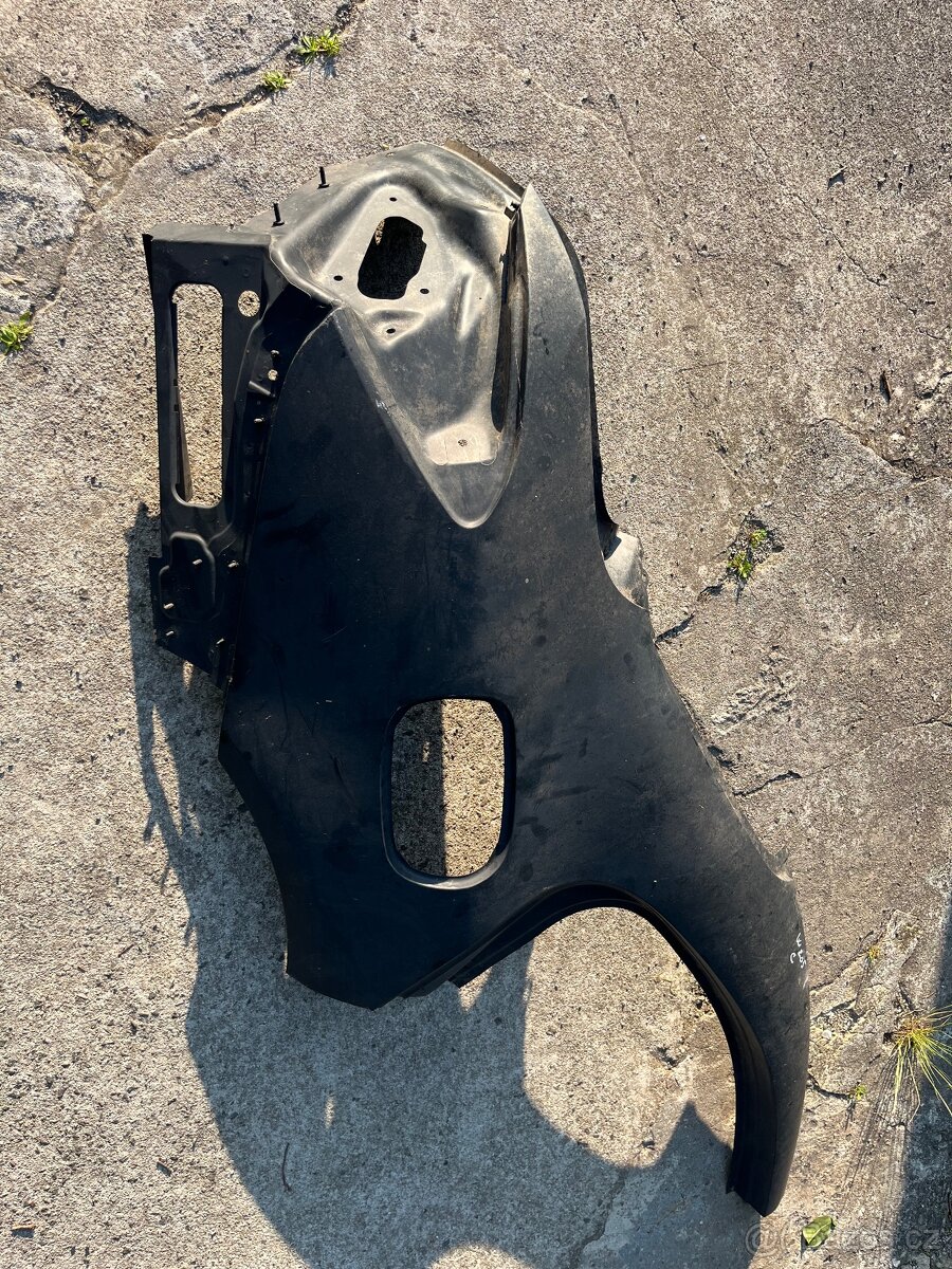 Mercedes w205 C sedan bočnice - 2