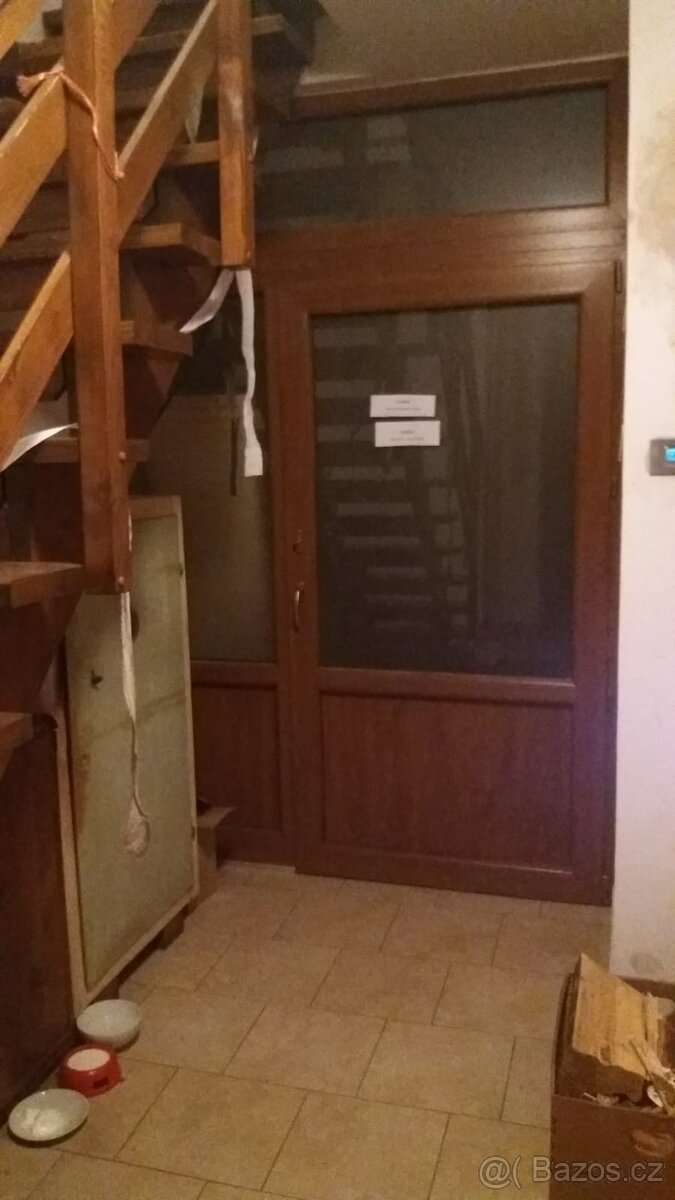 Plastová prosklená stěna s dveřmi - použitá - Rezervováno - 2