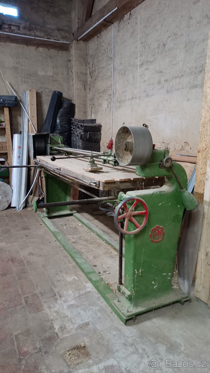 Pásová bruska na dřevo - 2