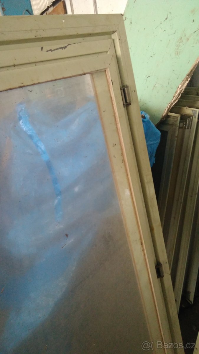 NEPOUŽITÉ PLECHOVÉ OKNA - 2