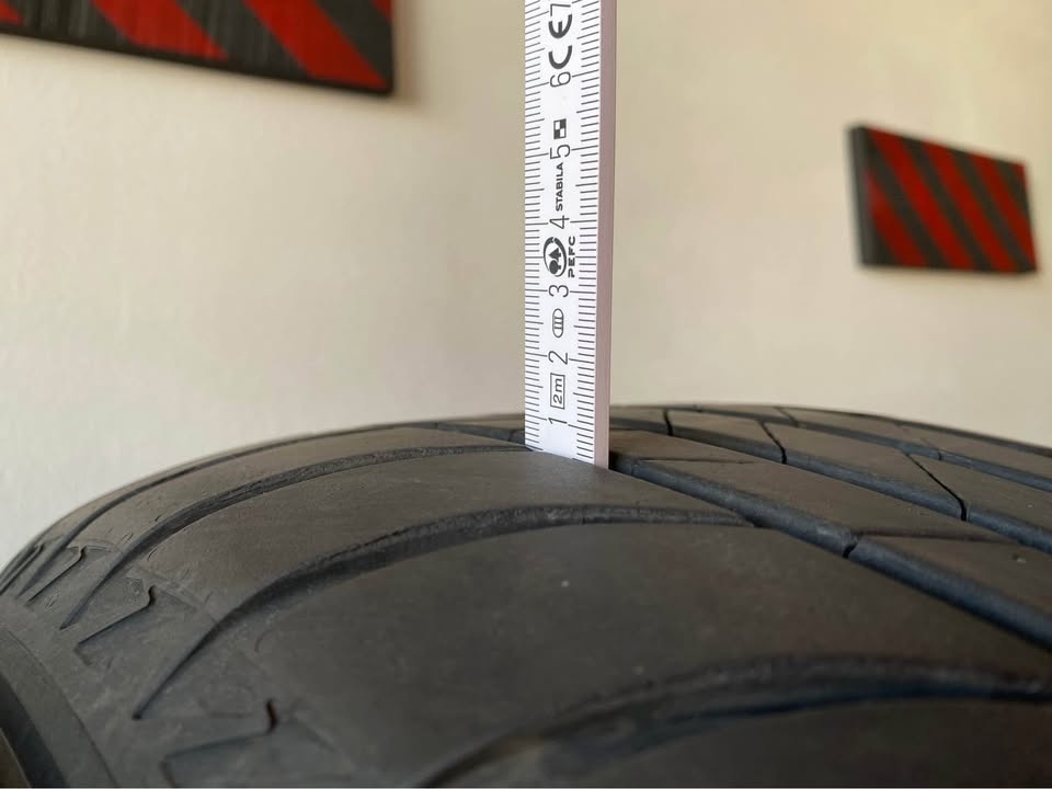 Letní pneumatiky 215/50 R18 96W - 2