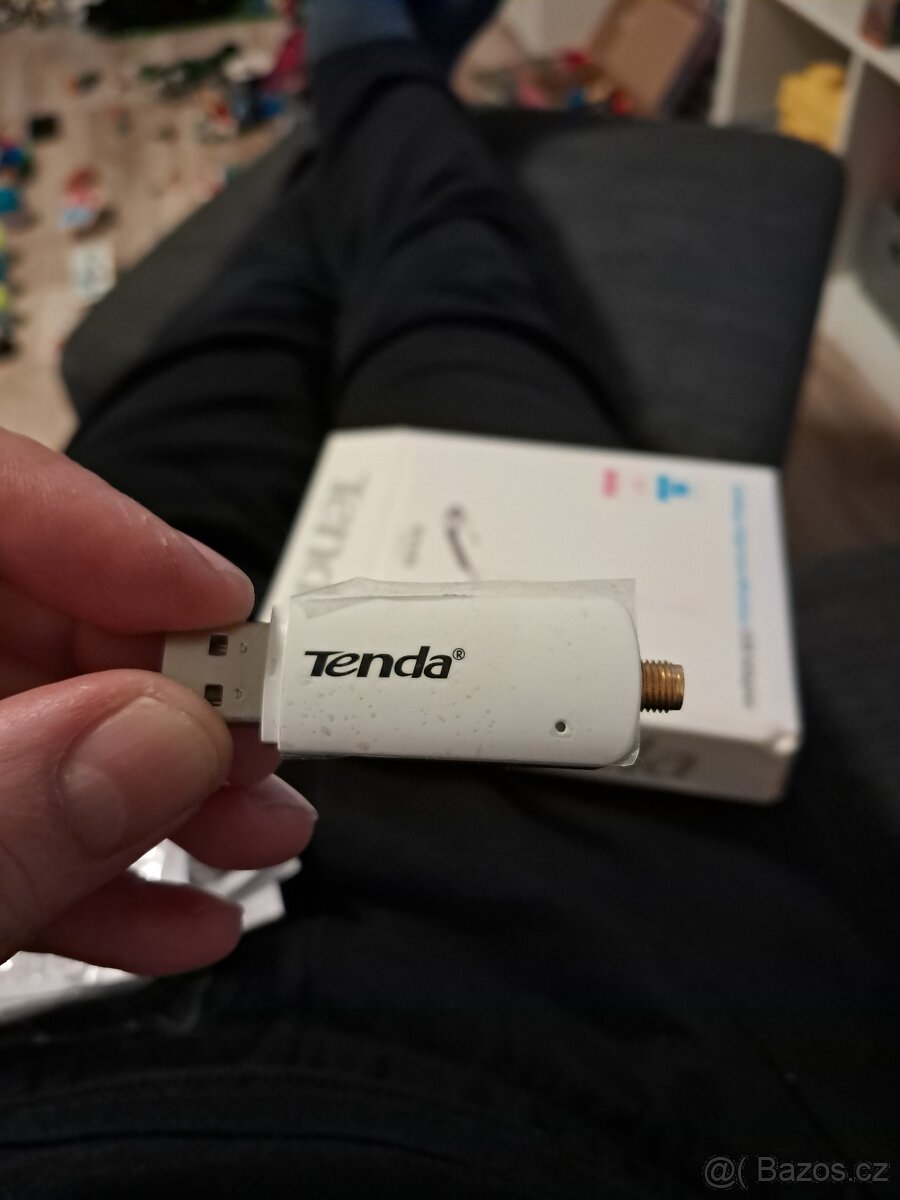 Wi-Fi adaptér Tenda U1 Wireless-N (U1) bílý - 2