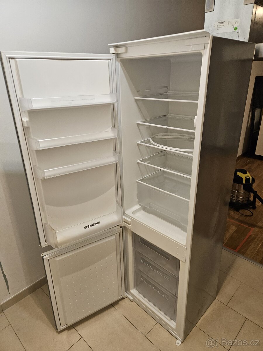 Vestavěná lednice SIEMENS - 2