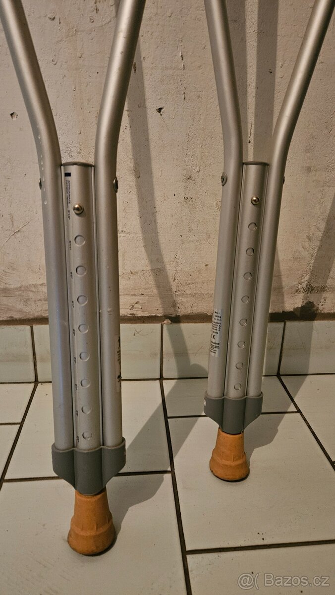 Podpažní berle - 2