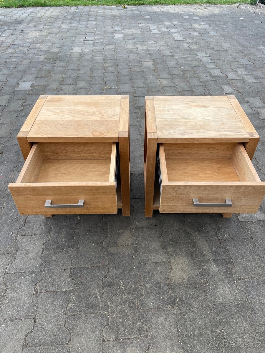 Stolky do ložnice - 2