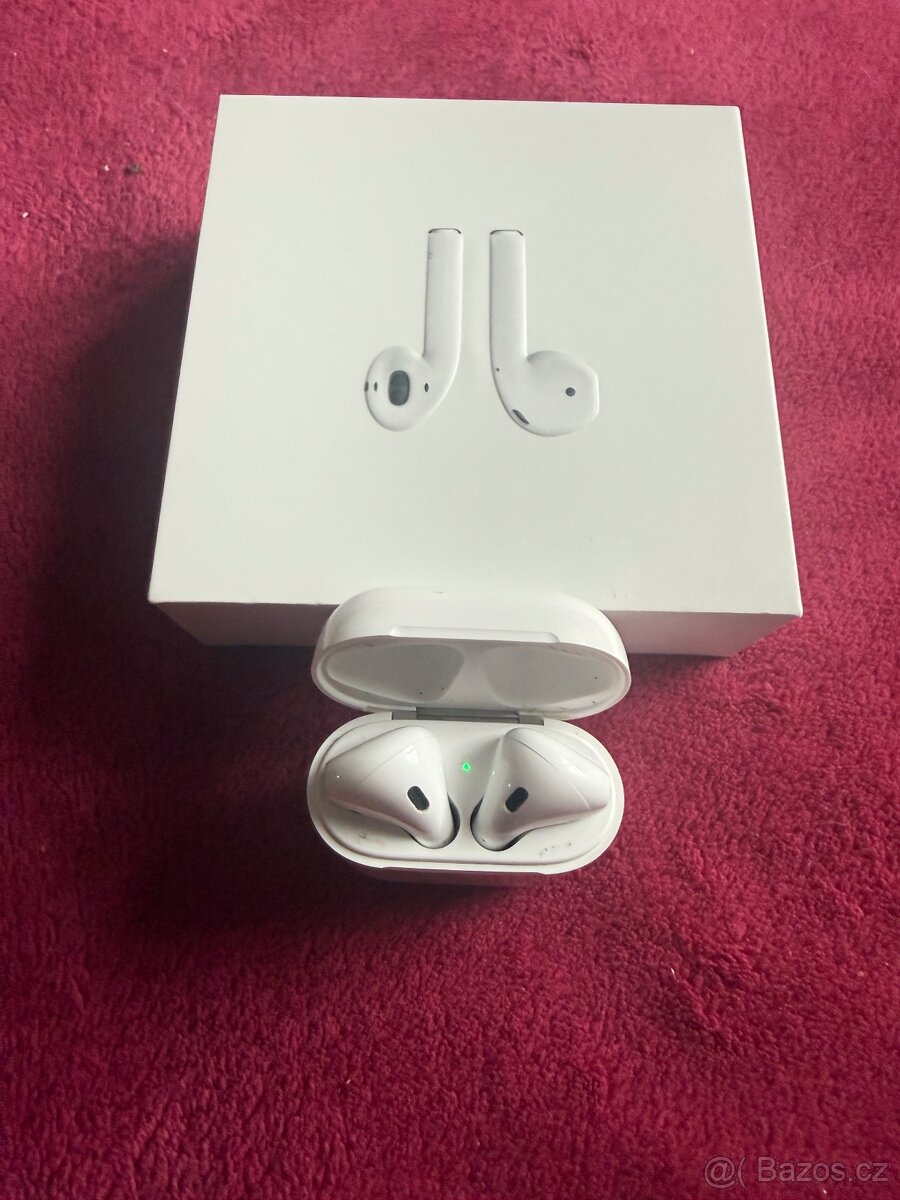 Apple Airpods 1 generace - 2