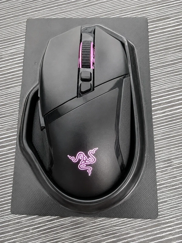Razer Basilisk V3 Pro - 2