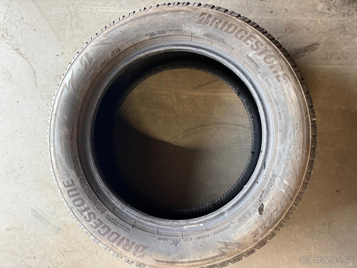 Bridgestone 205/60R16 - 2