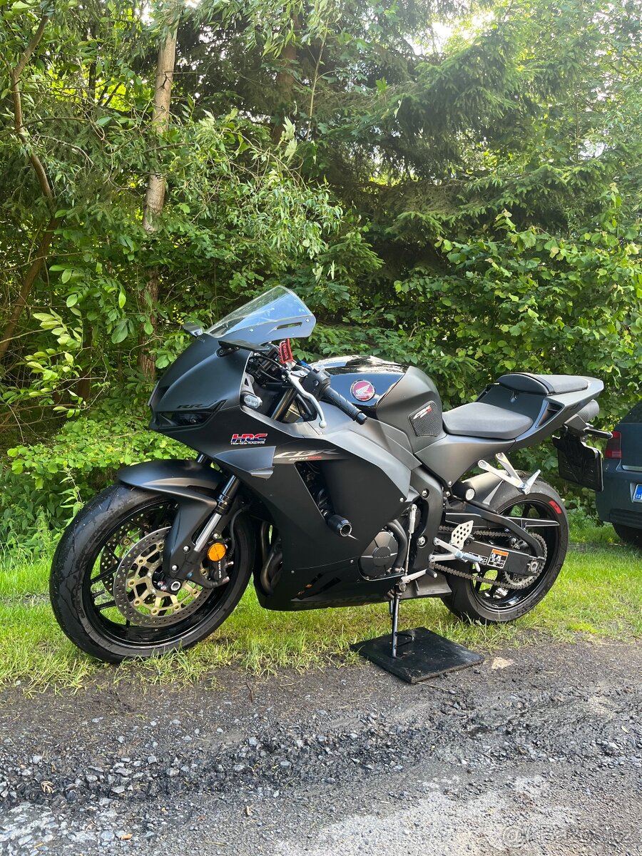Honda cbr600rr - 2