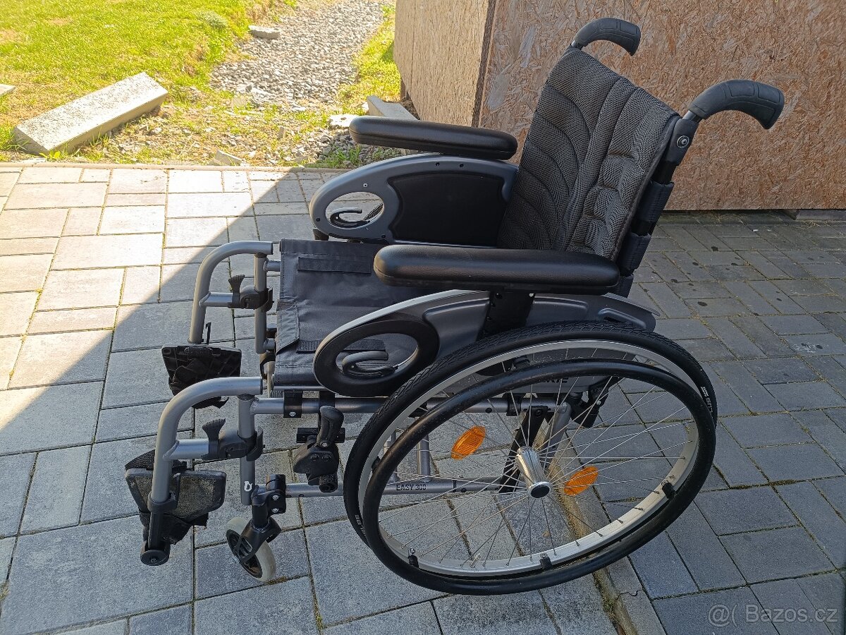 Invalidní vozíky - 2