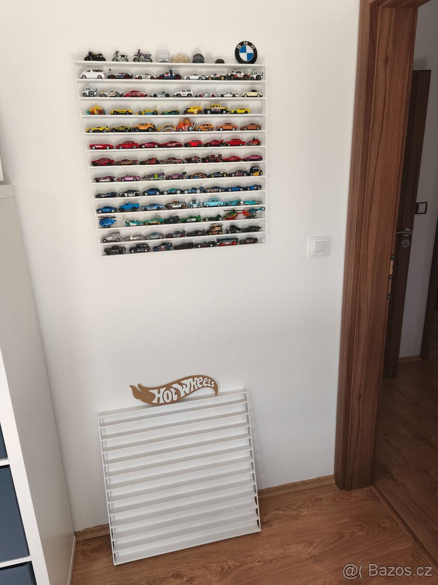 Polička / regálek na autíčka Hot Wheels / angličáky - 2