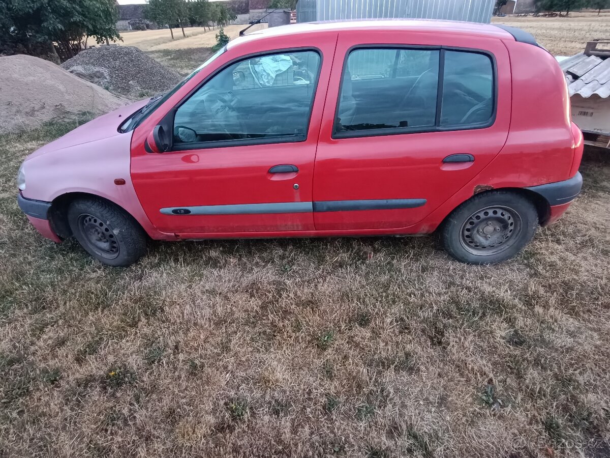 Renault Clio II - 2