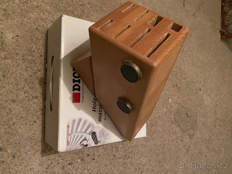 Dřevěný blok na nože Dick - 2