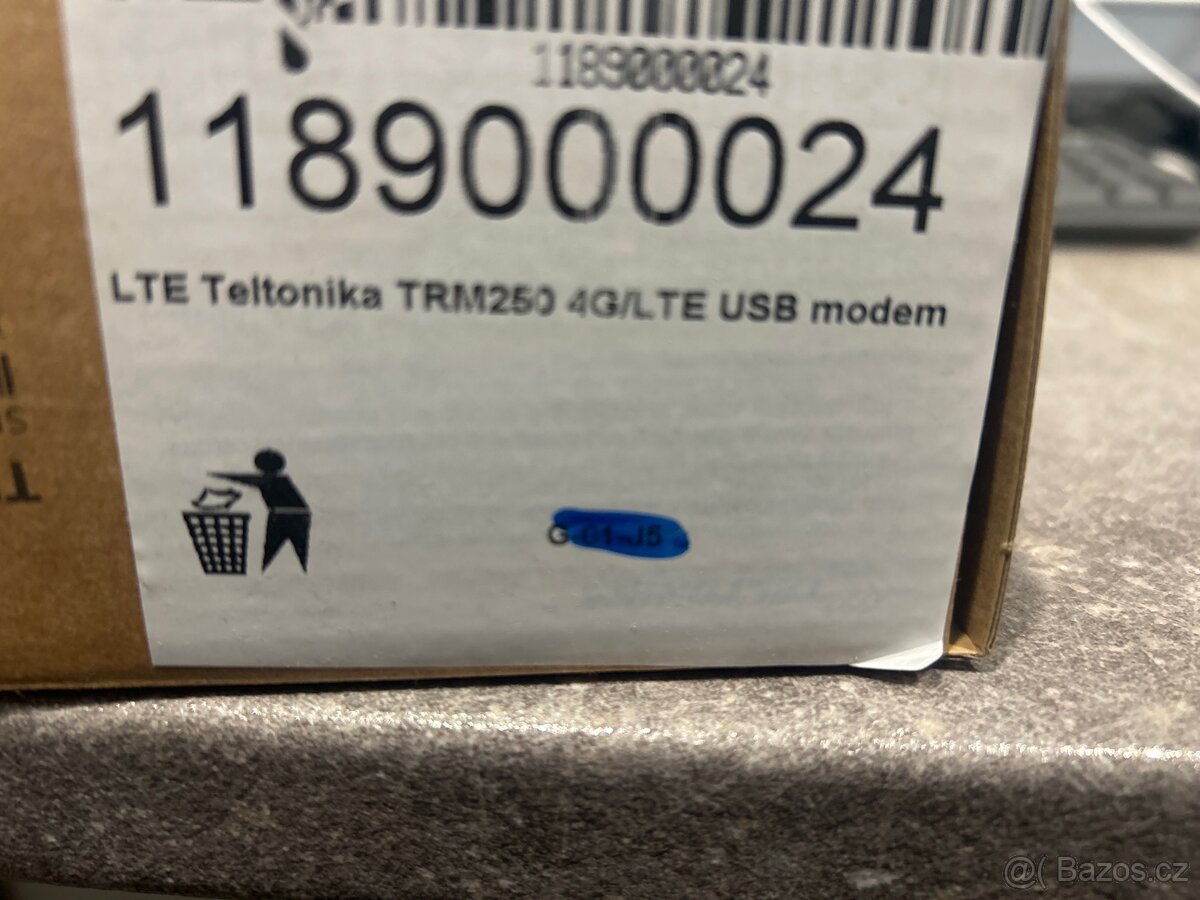 Teltonika TRM250, 4G/LTE USB modem s antenou - 2