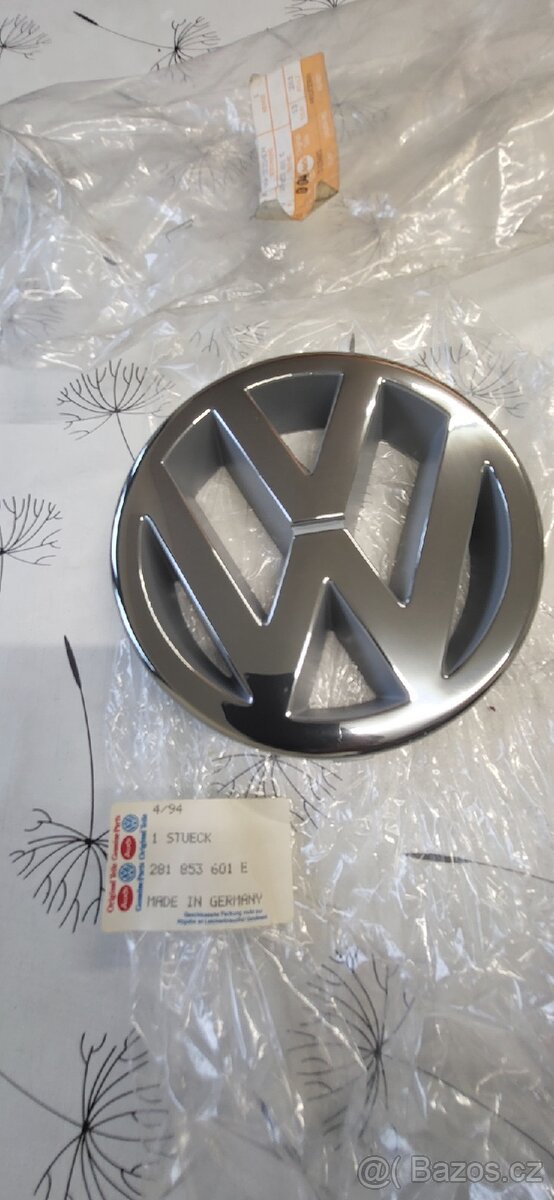 VW LT mk1 nový znak do přední masky. - 2