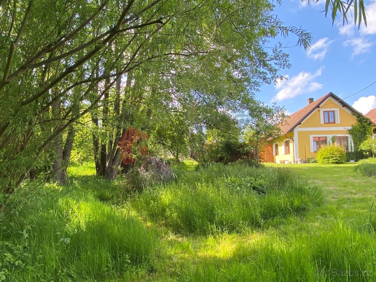 Prodej půvabného domu + stavební parcela v Malém Ježově, obe - 2