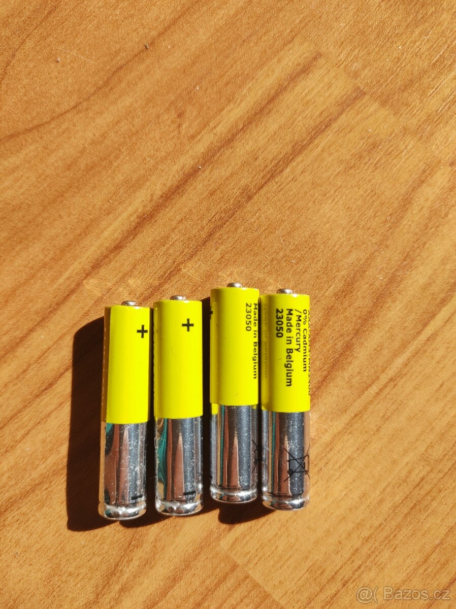 Nová nalepovací LED světla s pohybovým čidlem - 2