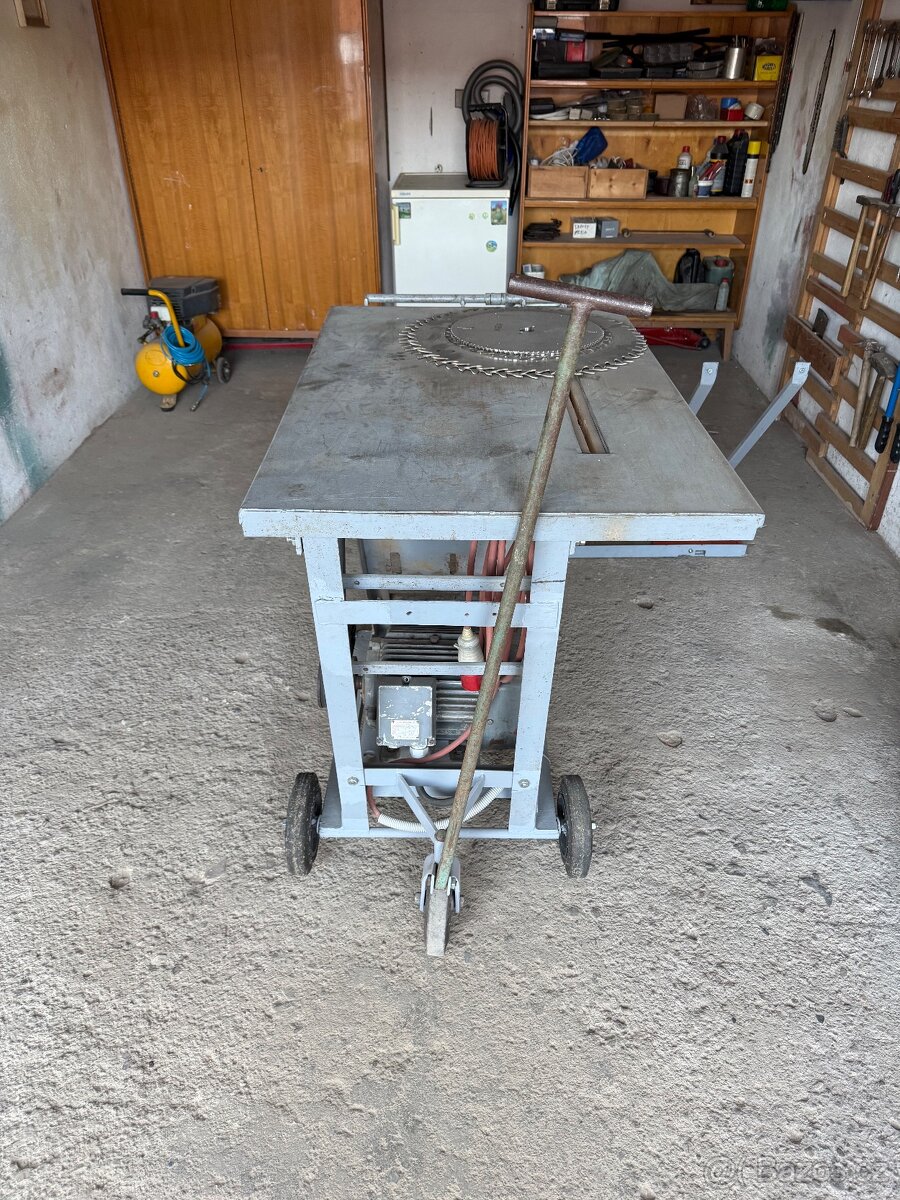 Cirkulárka a štípačka 2v1 - 2