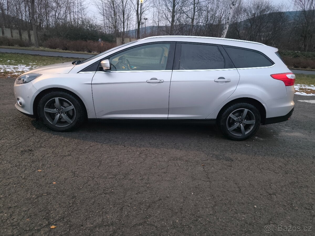 Ford Focus 2.0 tdci 103kw,6q,titanium,2014 - 2
