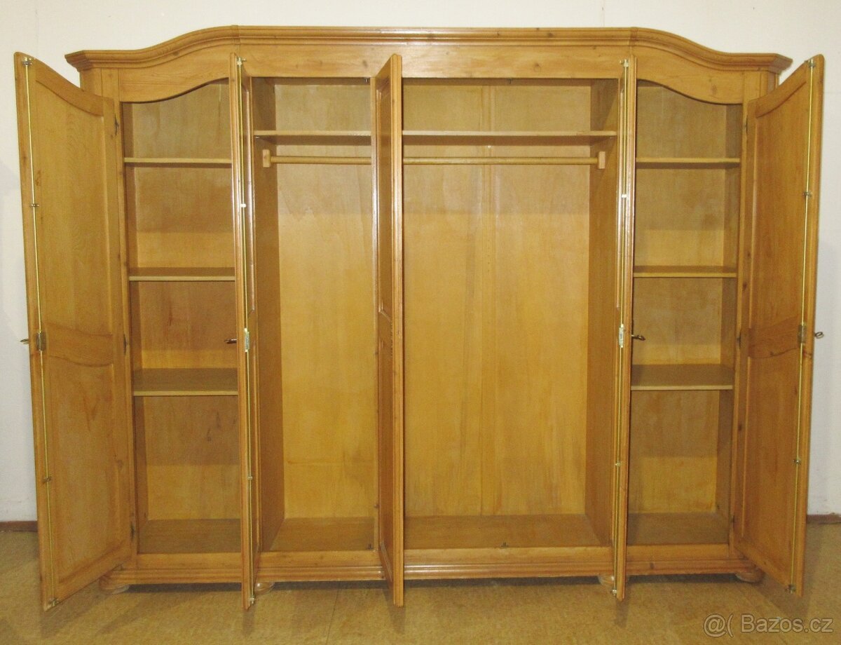 Šatní skříň z borovice pětidveřová - masiv - Výborný stav - 2