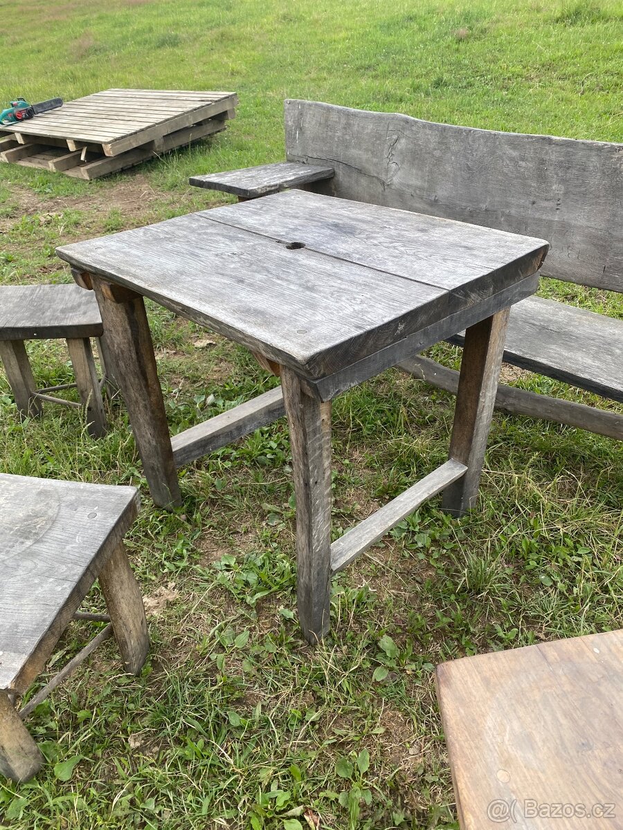 Dubový set stůl lavice a sedatka - 2