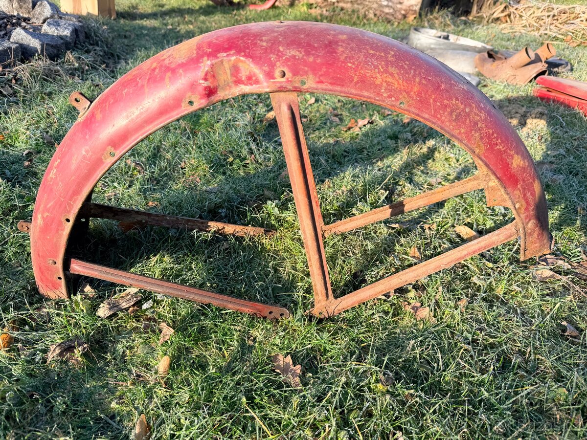 Predni blatnik jawa perak 250/350 - 2