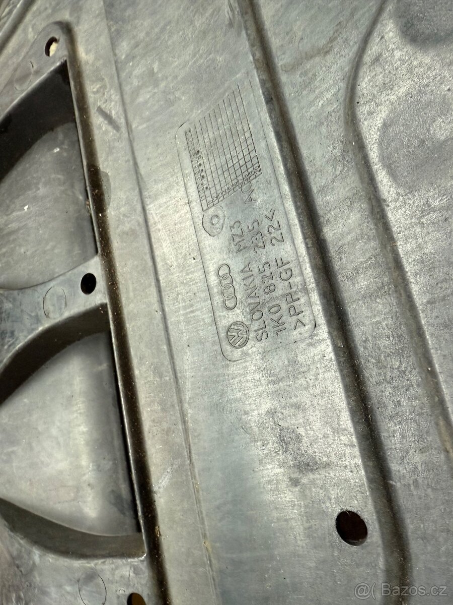 Skoda octavia 2 spodni kryt motoru - 2