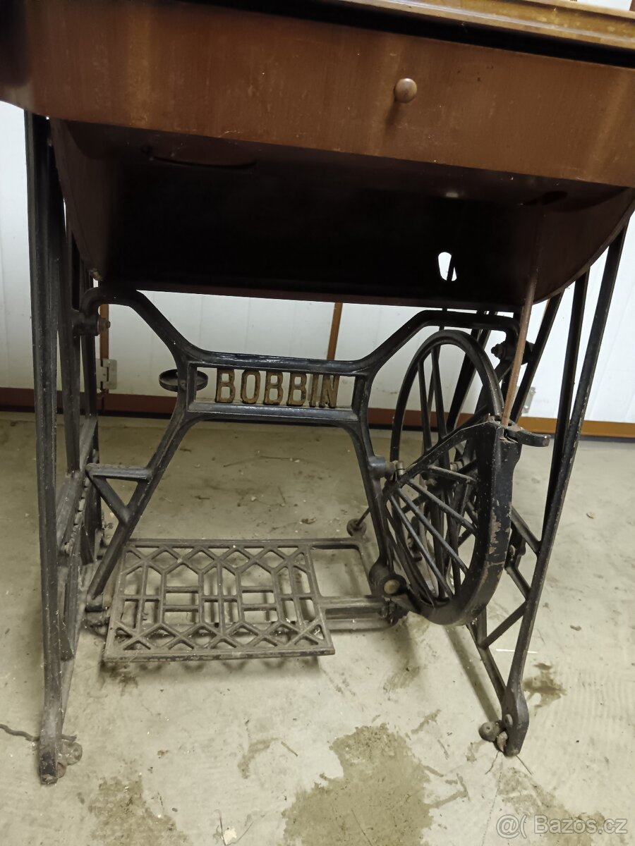 Šicí stroj BOBBIN - 2