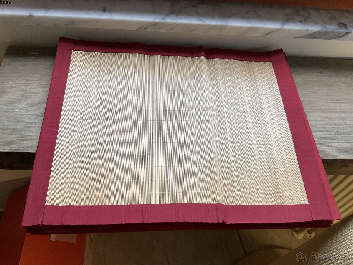 PROSTÍRÁNÍ z bambusu - 2