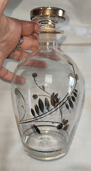 prekrásna karafa +6 pohárov - 2