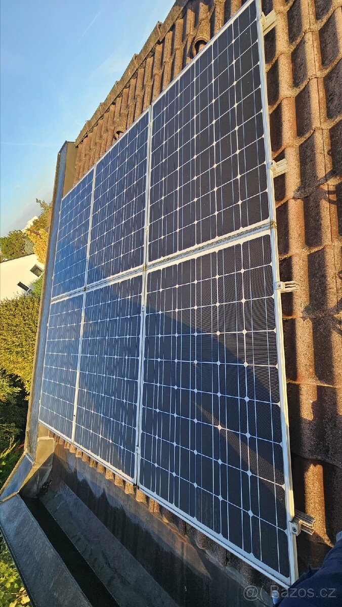 Fotovoltaika - 14panelu 220w + střídač fronius - 2
