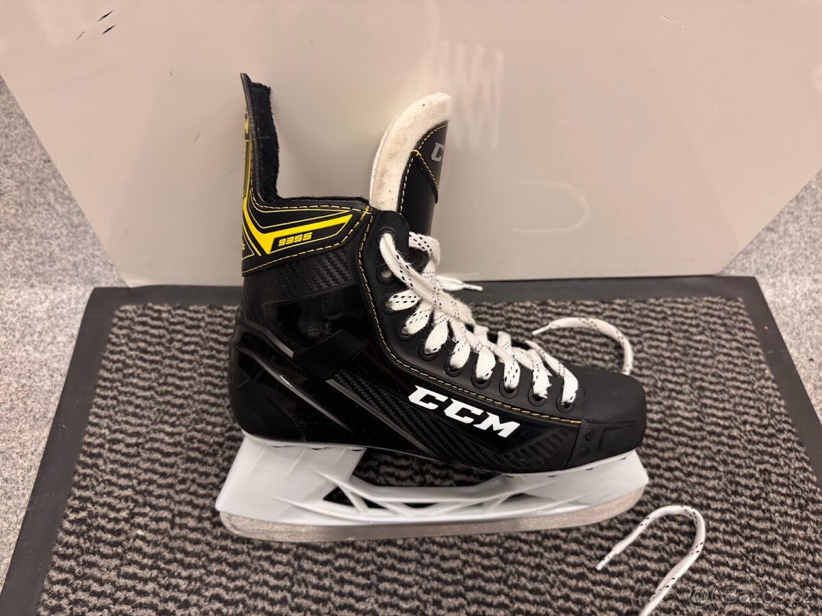 BRUSLE CCM TACKS 9355, vel. 42/7 D - 2