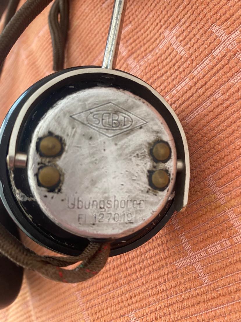 retro sluchátka - 2