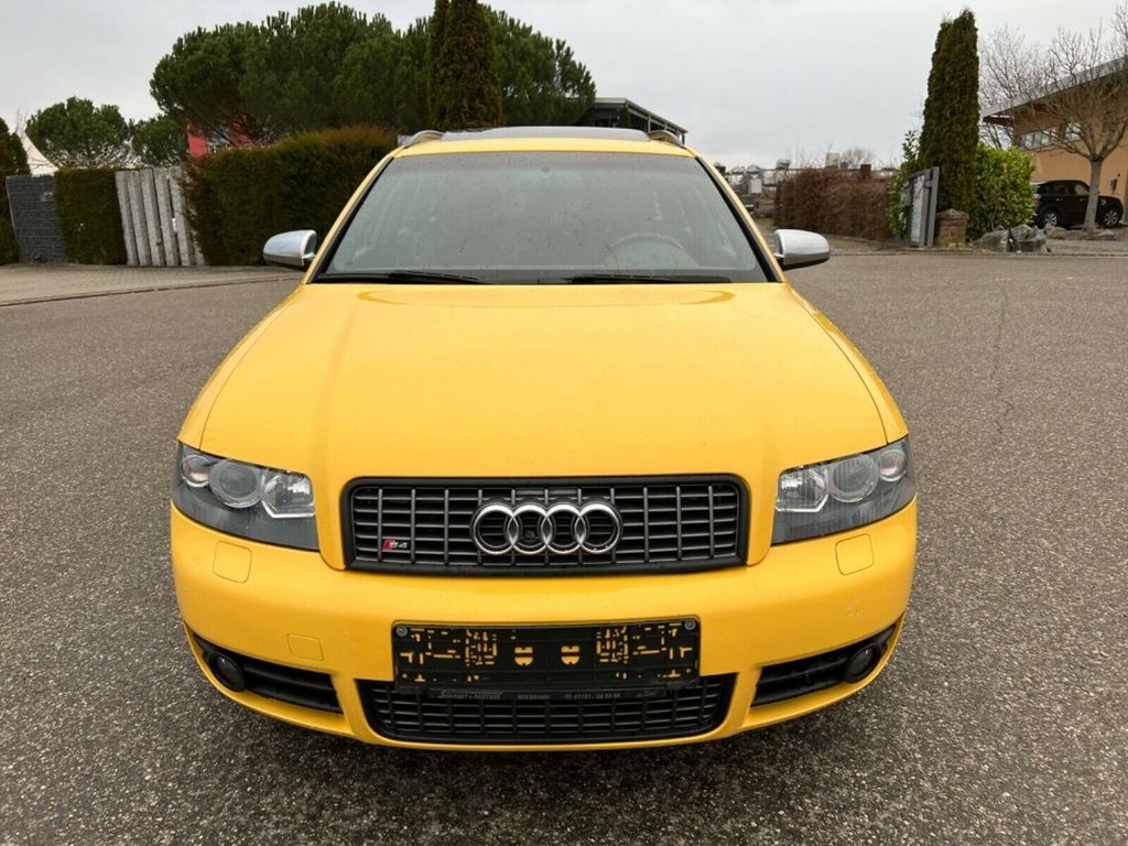 Audi S4 avant B6 manuál - 2