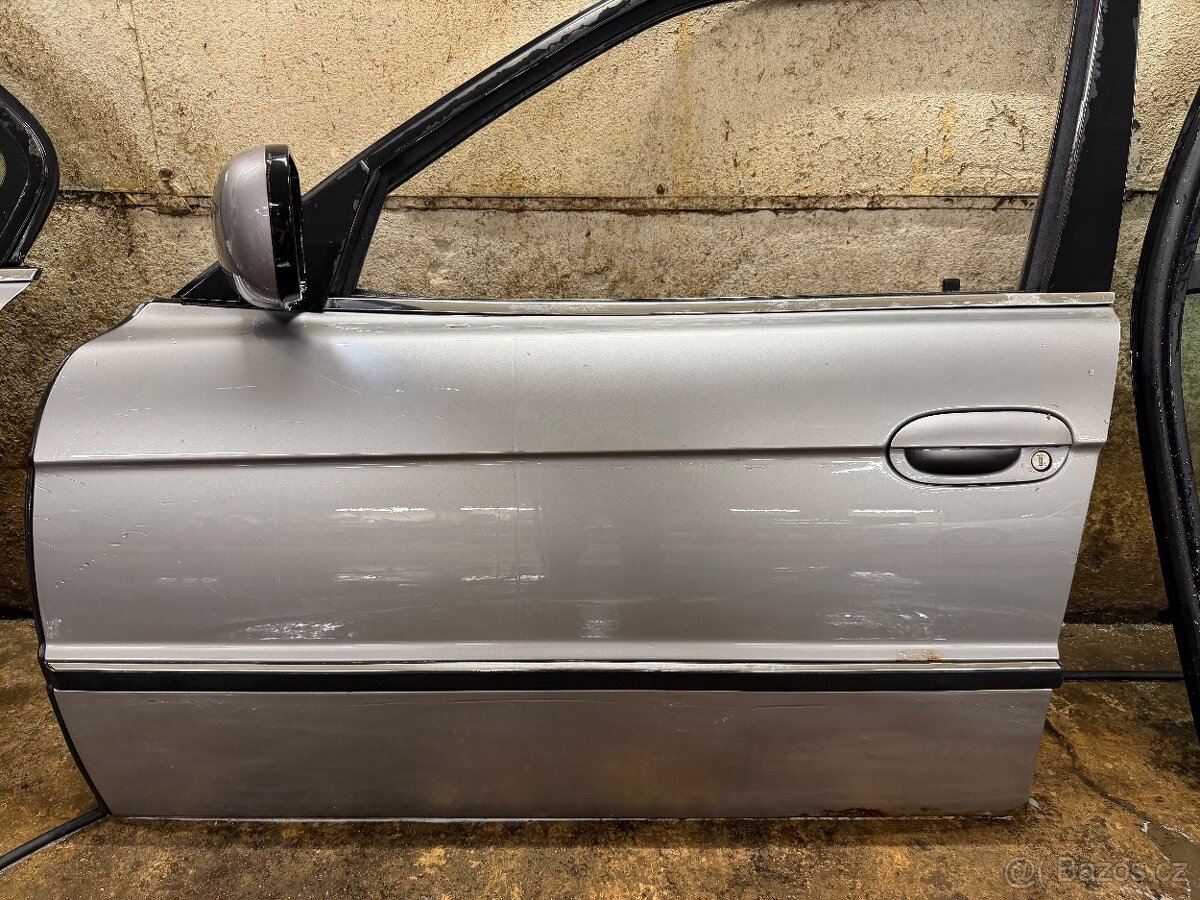 BMW E38 Aspensilber dily - 2