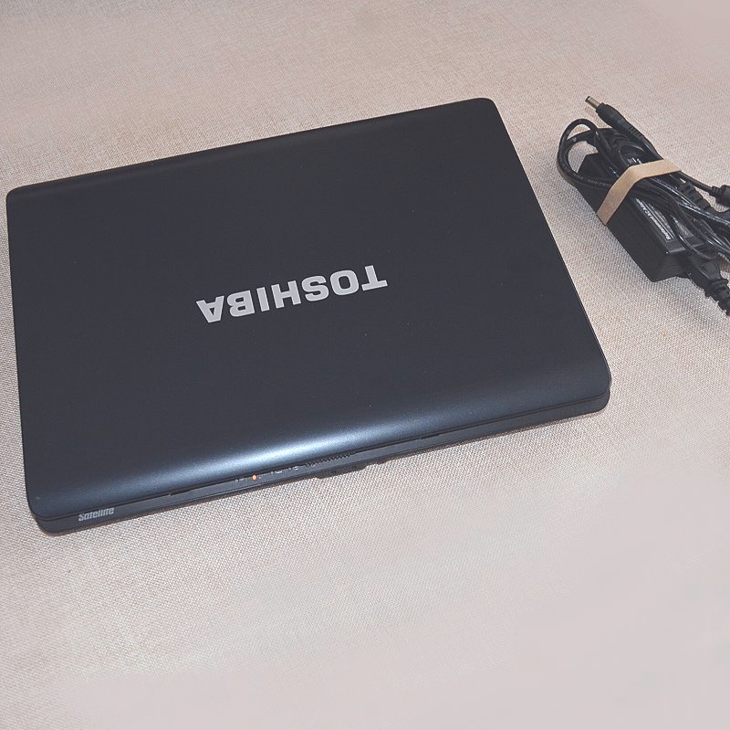 Toshiba LopTop "Satellite"A215-S5824 - 2