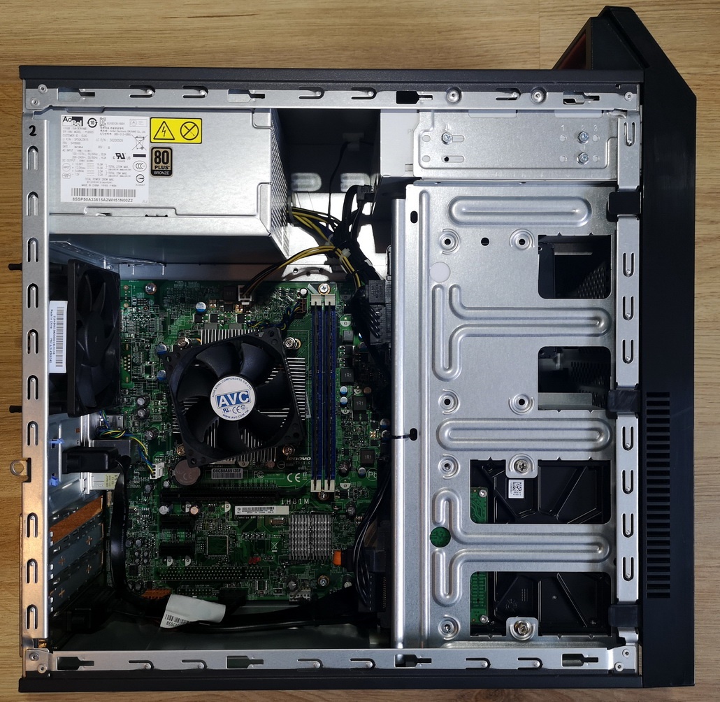 Predám starší PC Lenovo (13-2) - 2
