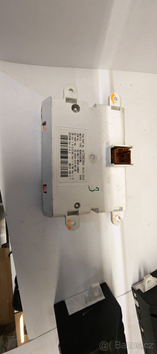 7 PSA display matrix 9673983680 - 2