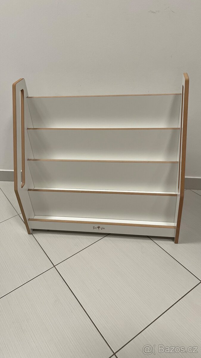 Montessori detska knihovna - 2