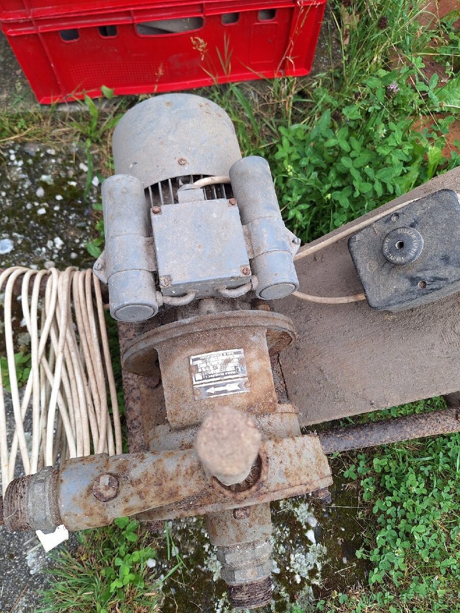Prodám ekektromotor 1,1 kw - 2