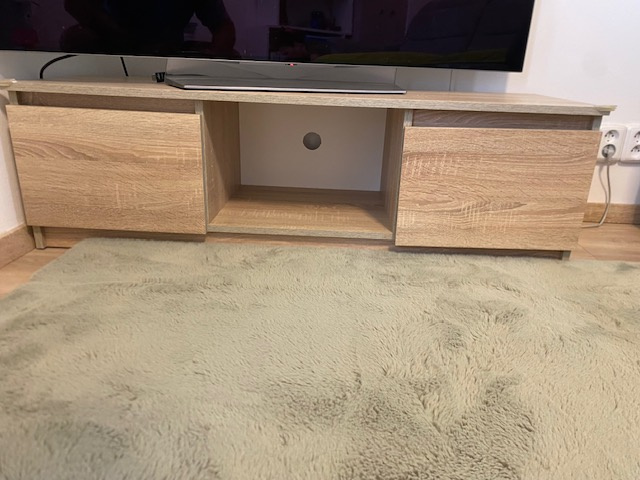 Stolek pod TV - 2