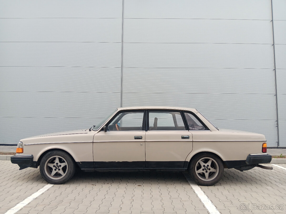 Volvo 244 GL - 2