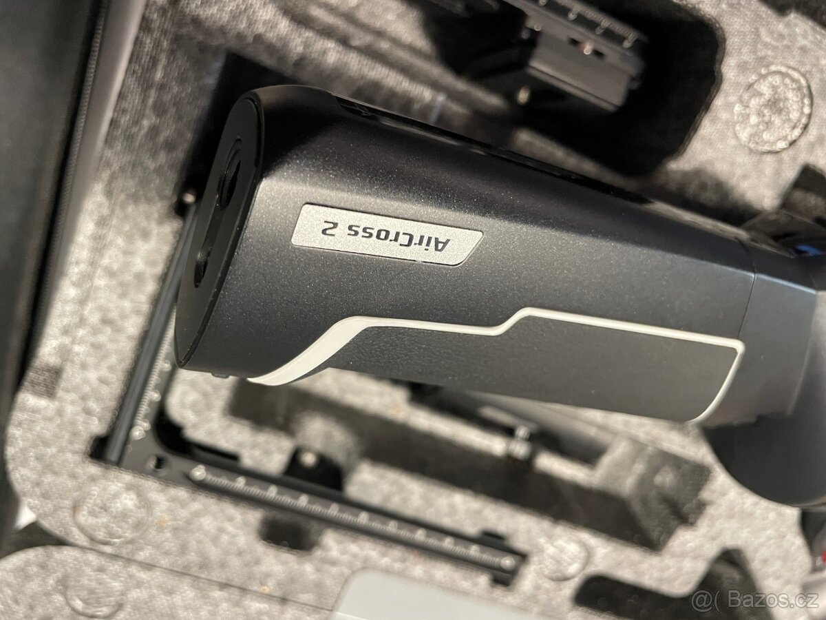 Moza AirCross 2 gimbal - 2