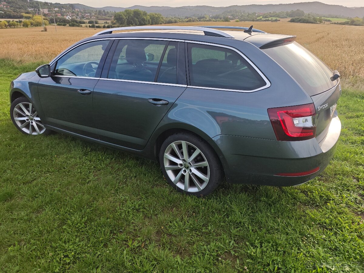Škoda Octavia 3 facelift 2.0 TDI Plná výbava - 2
