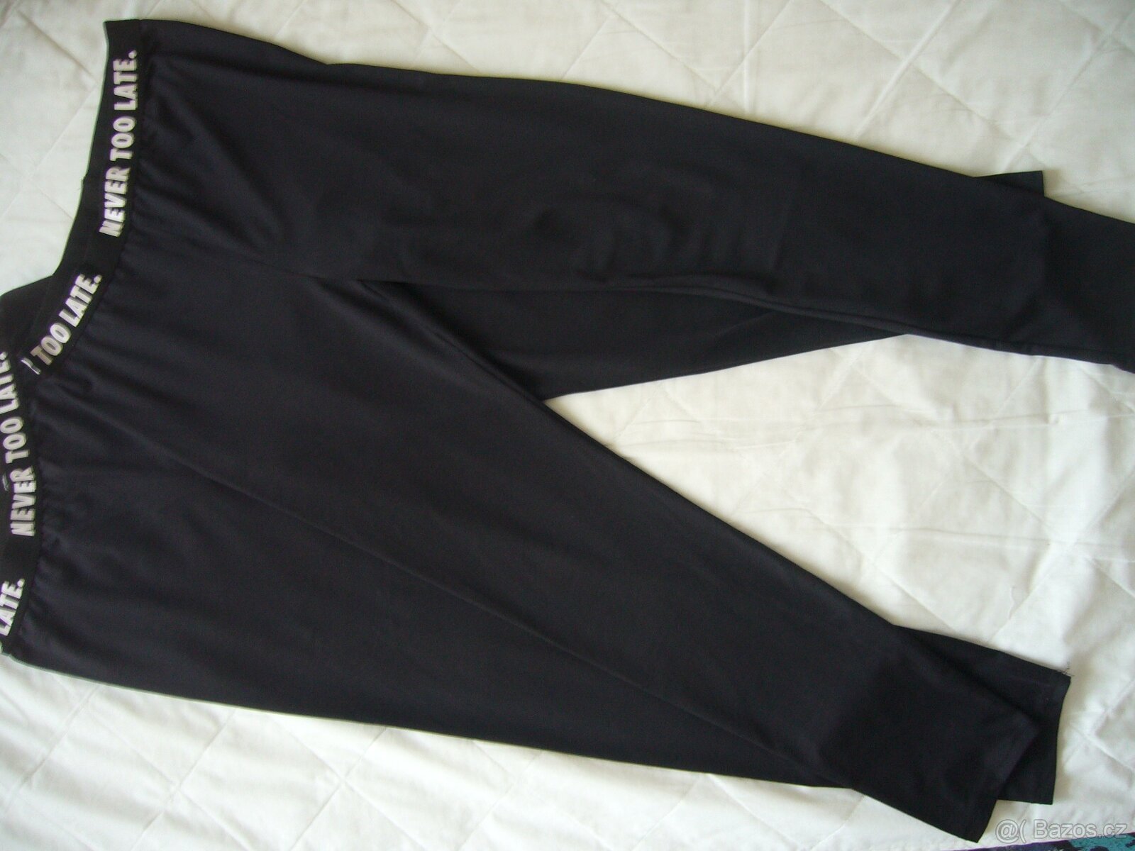 Prodám dvoje černé dívčí legíny - 2