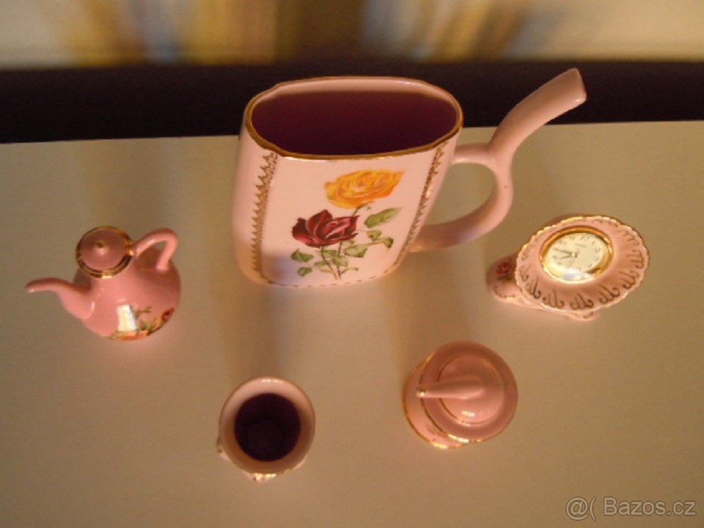 Sada růžového porcelánu + hodinky. - 2