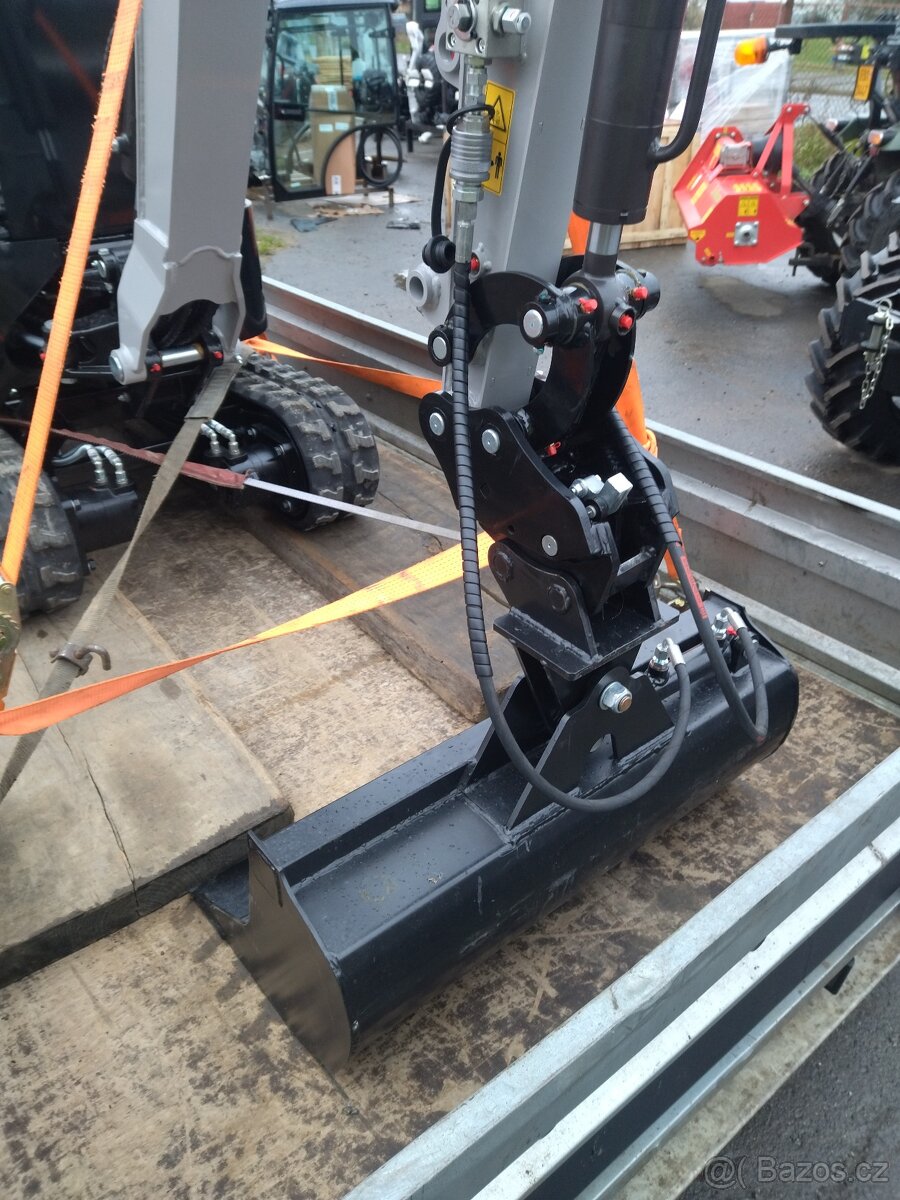 Minibagr Carter CT 10 diesel s yojstikami - 2