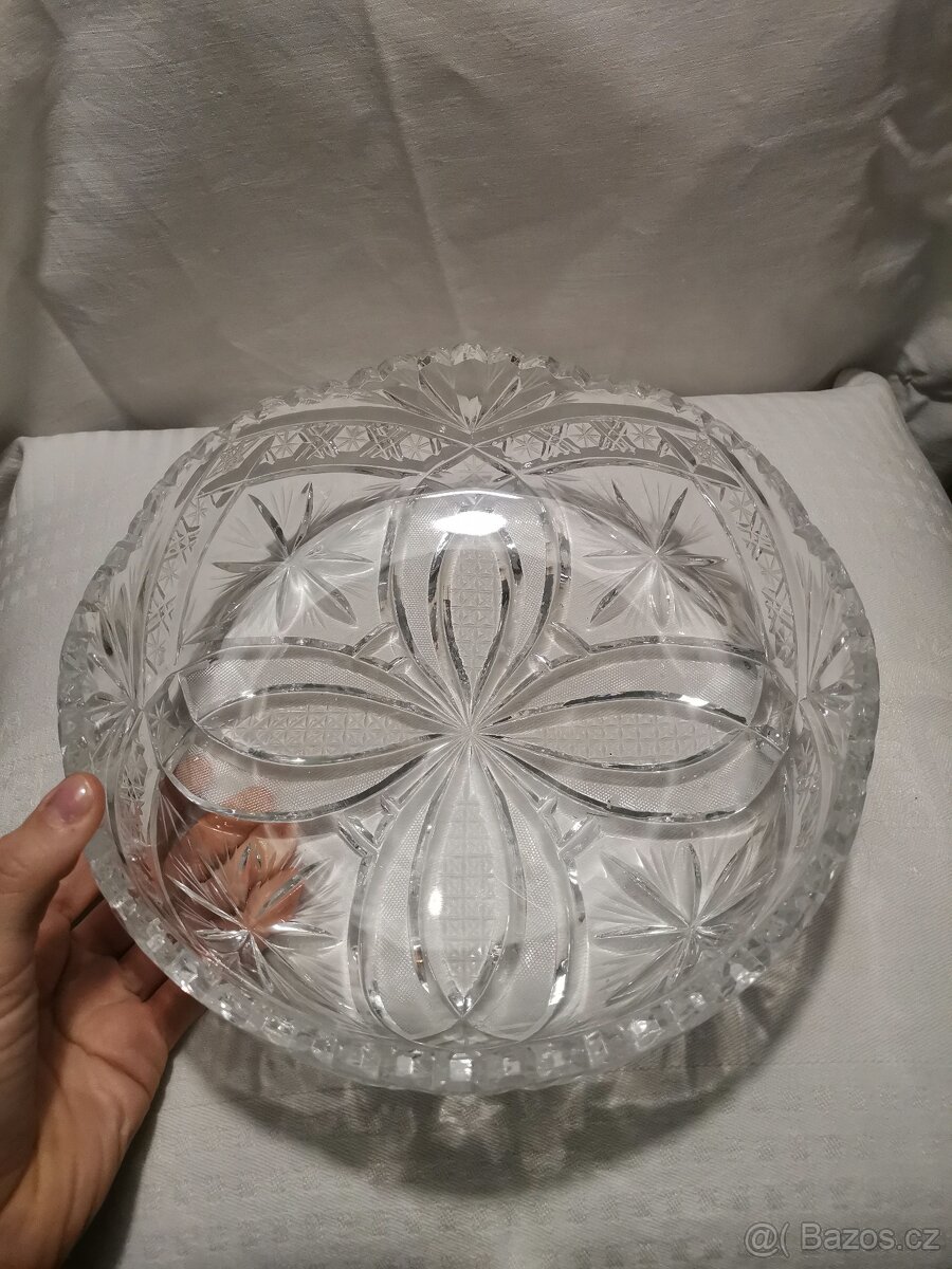 Skleněná mísa broušená - 2