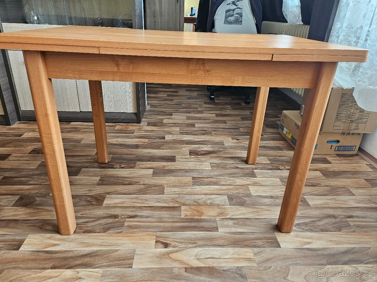 jídelní stůl - 2